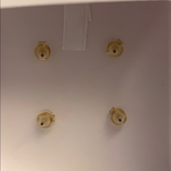 Isabella m round “diamond” studs - Picture 4 of 4